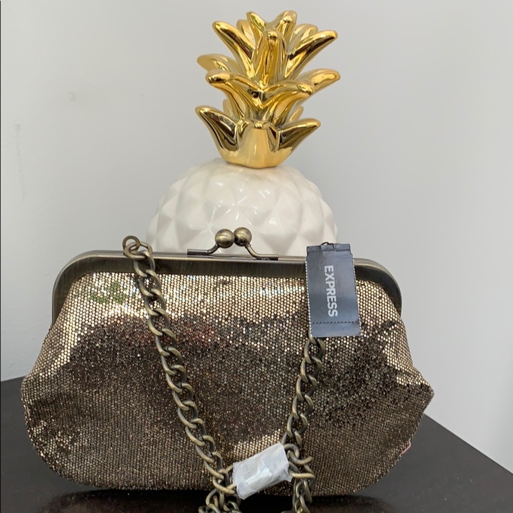 Evening clutch w chain strap